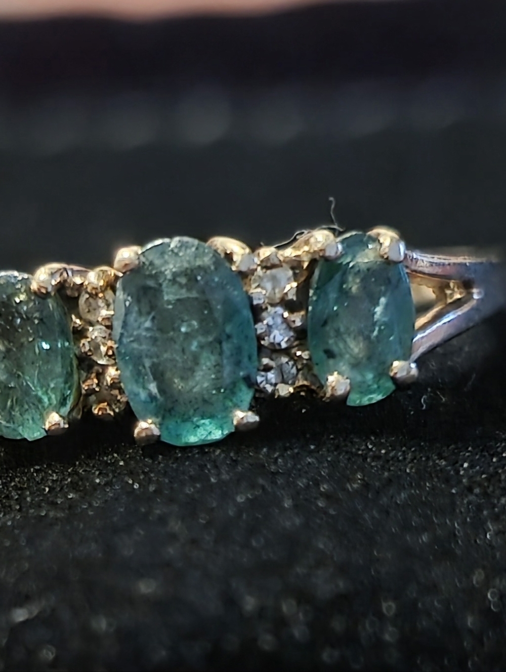 10k Gold Natural Emerald Stones and Diamonds  Ring Size 7 1/2 - Picture 3 of 10
